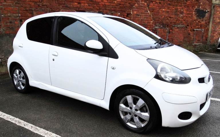 For sale Toyota AYGO - 2012, Automatic