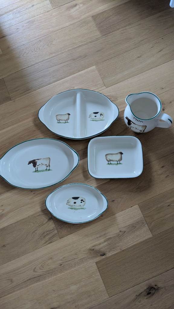 Cloverleaf Country farm animals oven dishes & jug