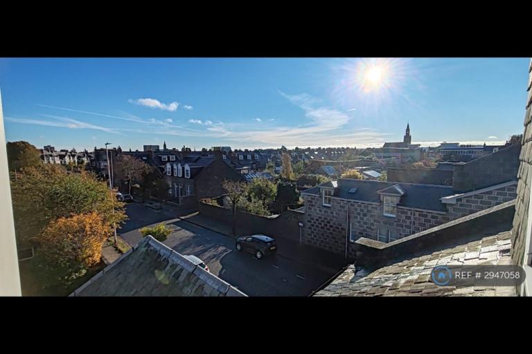 4 bedroom flat in Fountainhall Road, Aberdeen, AB15 (4 bed) (#2947058)