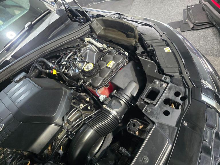 2018 Land Rover Range Rover Velar 3.0 D300 First Edition 5dr Auto ESTATE DIESEL Automatic