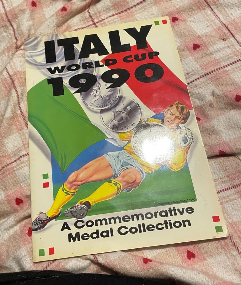 Italy World Cup 1990 commemorative Medals  MAKE ME AN OFFER 