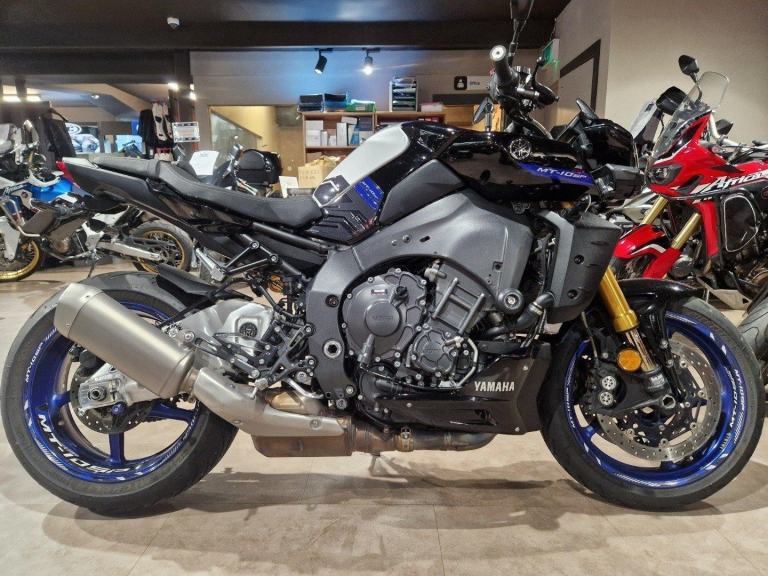 YAMAHA MT-10SP IN ICON PERFORMANCE