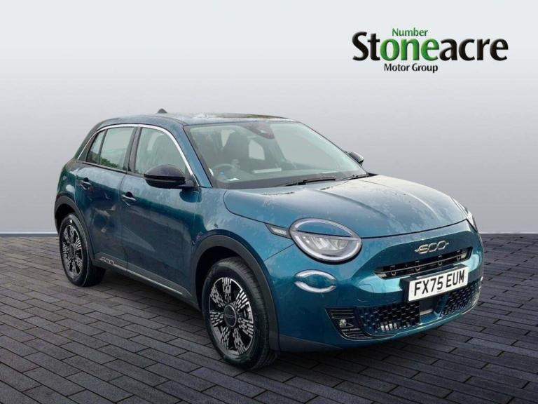  Fiat 600 600 1.2 136hp Hybrid Edct-6 Petrol/Electric Hybrid Automatic