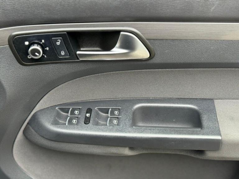 Volkswagen Touran 1.4 TSI SE DSG Euro 5 5dr