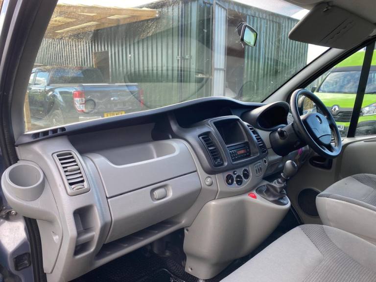 2011 Vauxhall Vivaro 2.0 2900 CDTi ecoFLEX 16v Combi FWD L1 H1 5dr MPV Diesel Manual