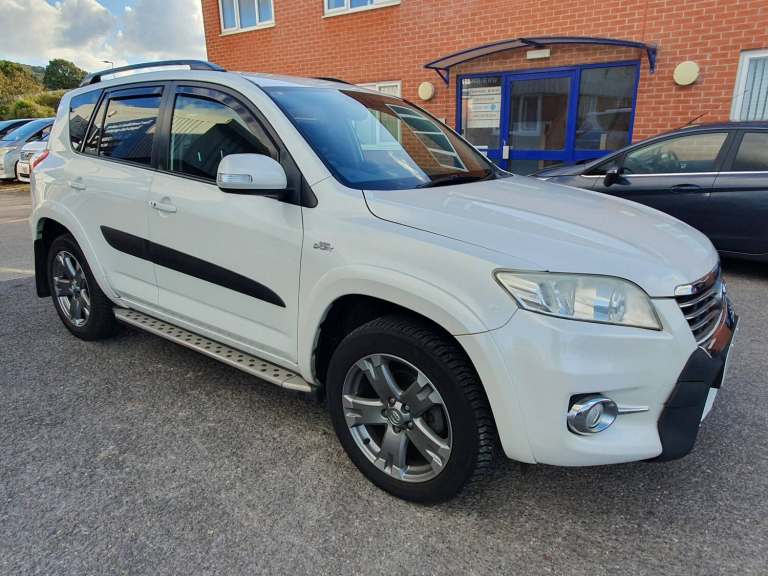 2011 Toyota RAV4 2.2 D-CAT SR SUV 5dr Diesel Auto 4WD Euro 5 (150 ps) FULL
