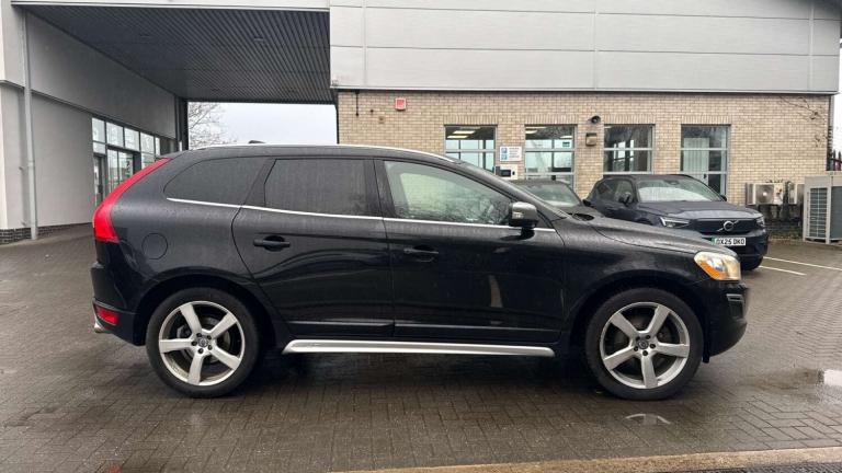 VOLVO XC60 2.4 D5 R-Design Nav SUV 5dr Diesel Geartronic AWD Euro 5 (215 ps) Bla