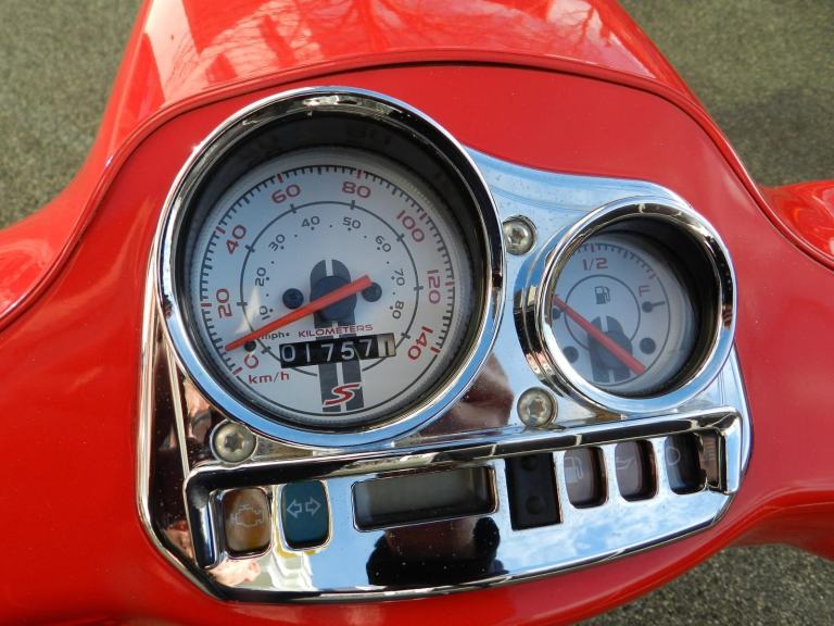 Piaggio Vespa S 125 Red Arrows Special Edition