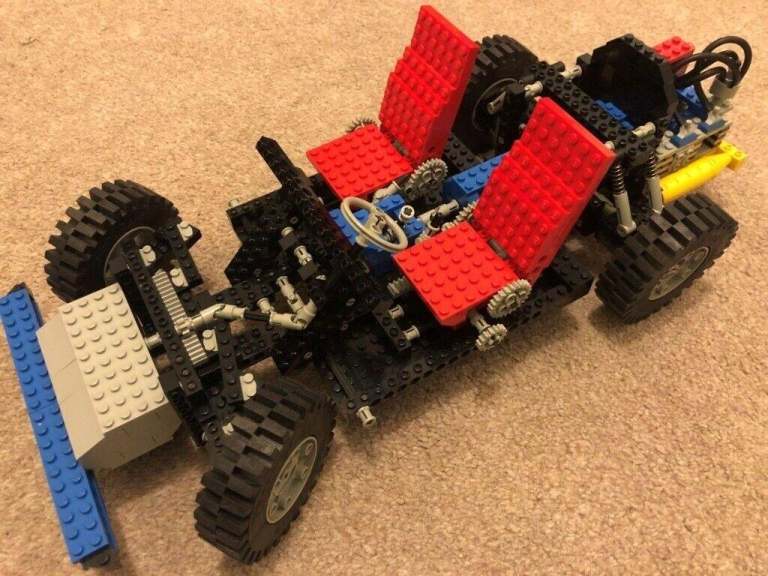 Lego 8860 Car Chassis TECHNIC