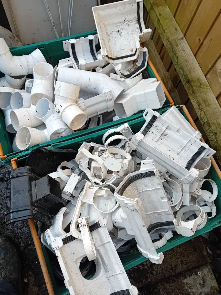 Plastic guttering fittings