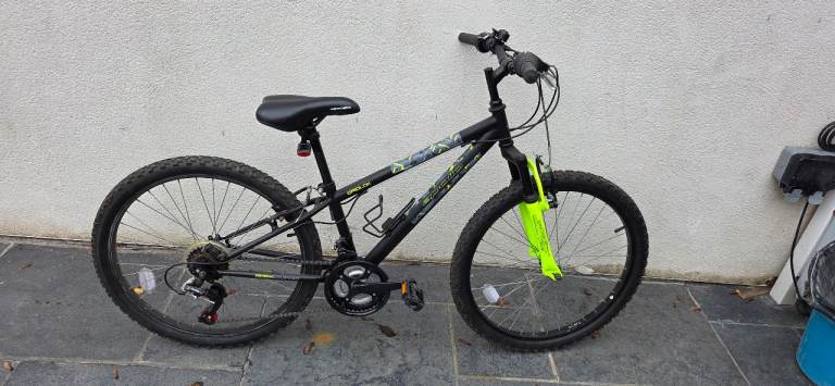 image for Apollo hardtail kids bike