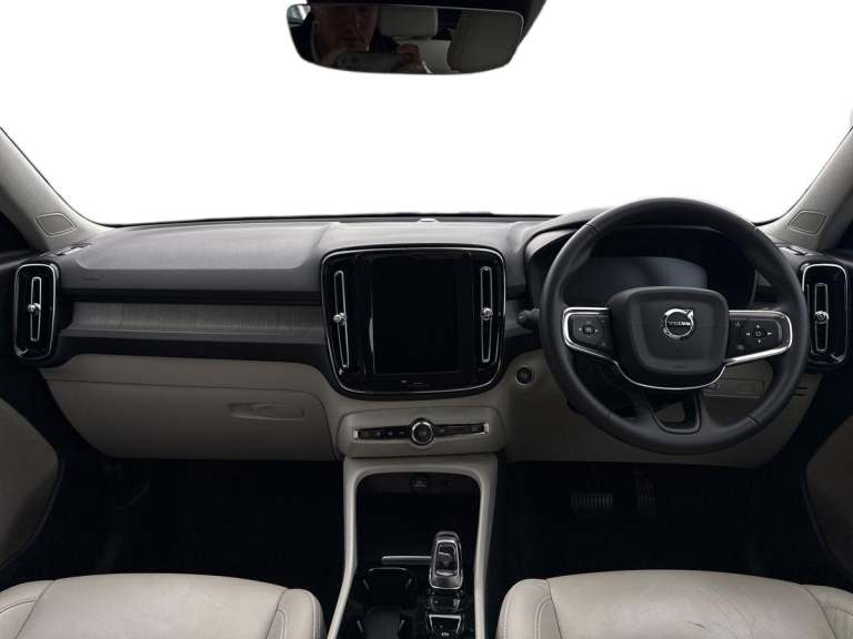 2022 Volvo XC40 2.0 B4P Inscription 5dr AWD Auto [7 speed] ESTATE PETROL Automatic