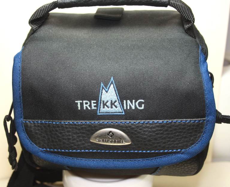 SAMSONITE TREKKER CAMERA OUTFIT BAG. 