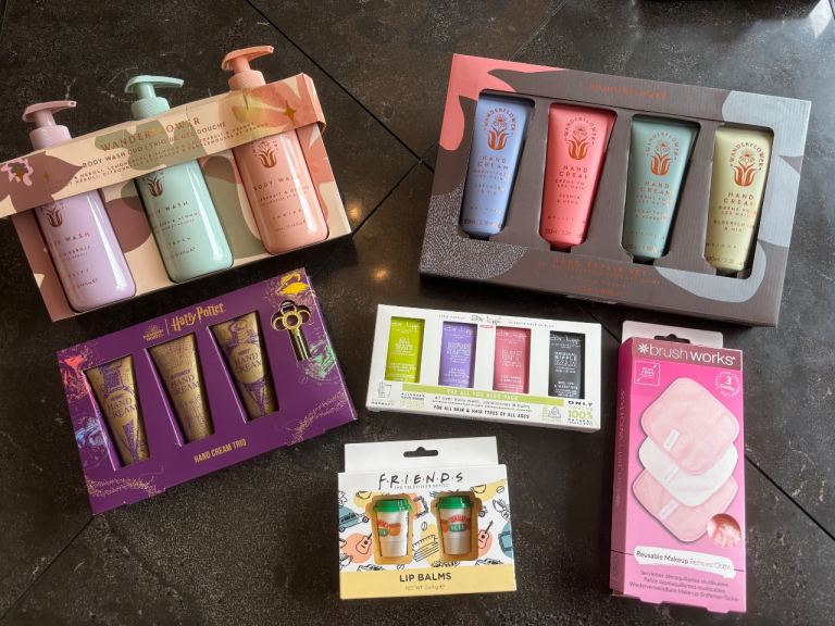 Assorted Beauty Gift Bundle Job Lot Brand New