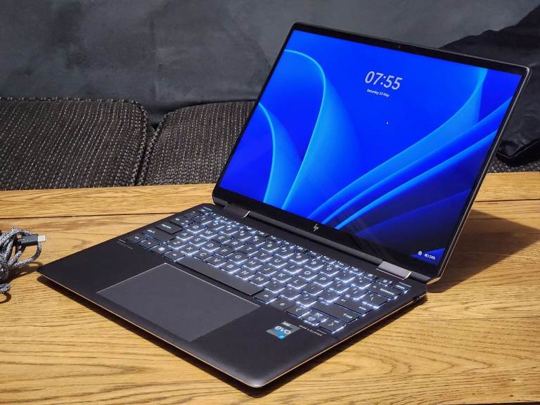 HP Spectre x360 (2-in-1) 14-EF2013DX * i7-1355U * 1TB SSD * 16GB RAM * 14" Touch