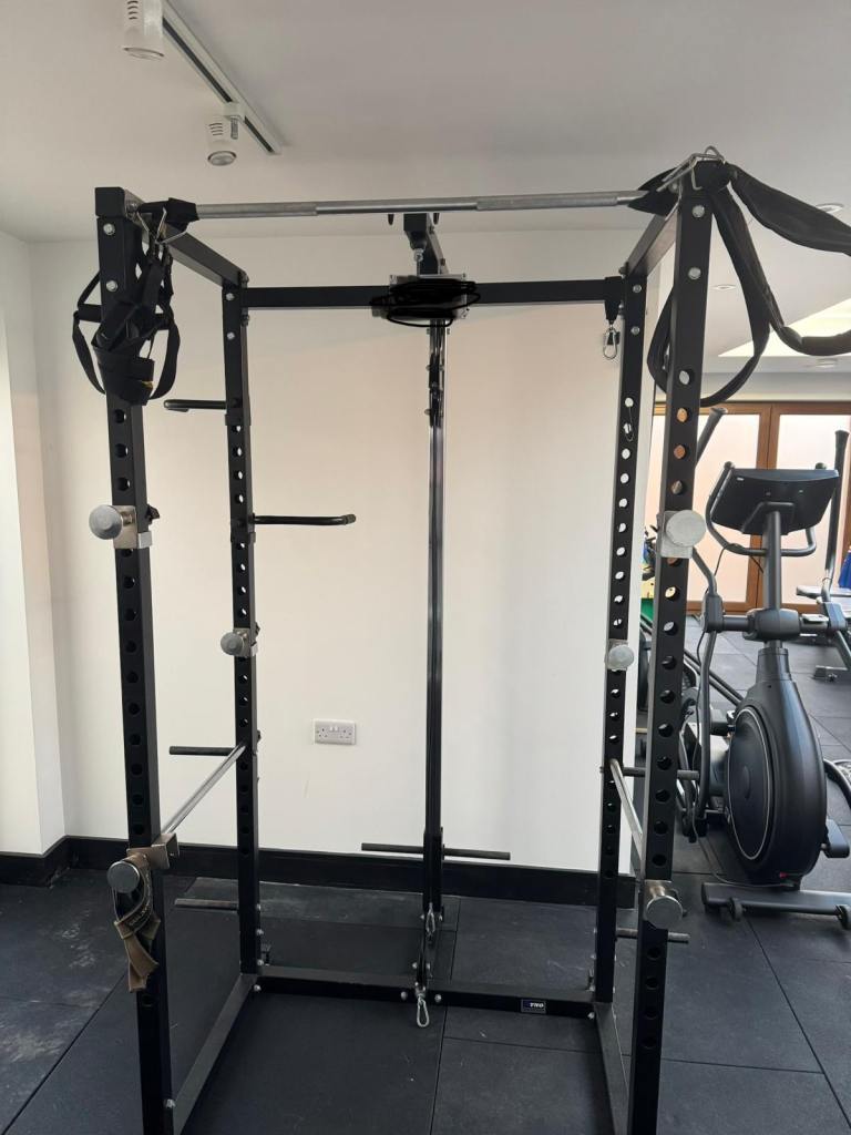 Home Gym Power Rack with Cable System – Good Condition
