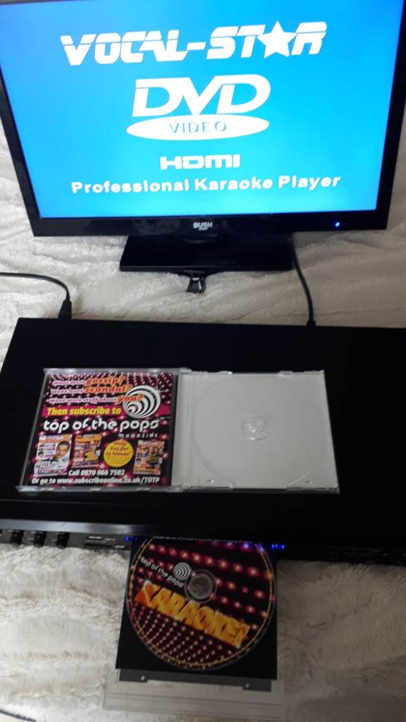 Karaoke machine 