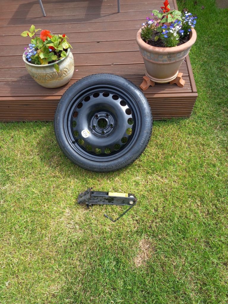 Space saver spare and jack