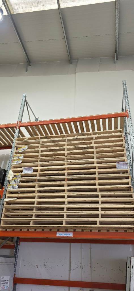 Large pallets 