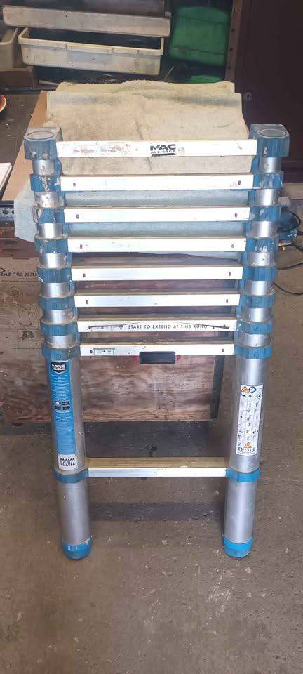 MAC ALLISTER TELESCOPIC EXTENSION LADDER  ***£50.ono.***  