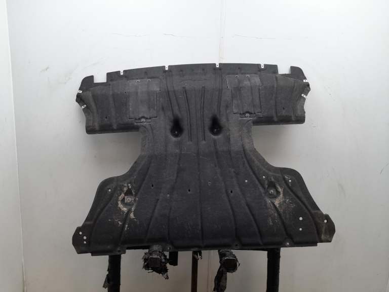 2024 Ford Mustang Suv Undertray/Light Surr Lj8b1172db