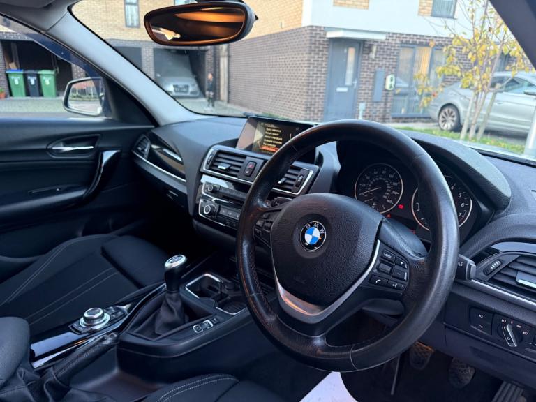 2016 BMW 1 Series 118i [1.5] Sport 5dr [Nav] HATCHBACK Petrol Manual