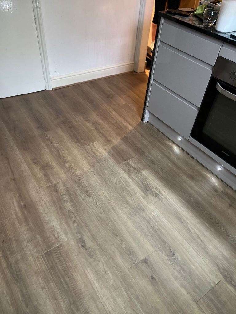 Affordable Laminate Flooring & Carpets | Expert Fitting