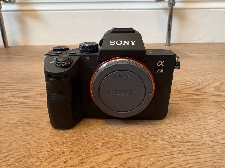 Sony A7III – Excellent Condition – Low Shutter 