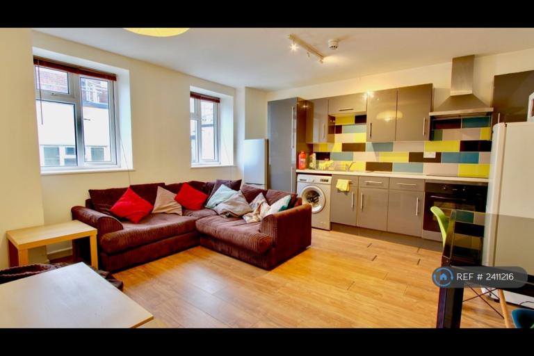 5 bedroom flat in Baldwin Lofts, Bristol, BS1 (5 bed) (#2411216)