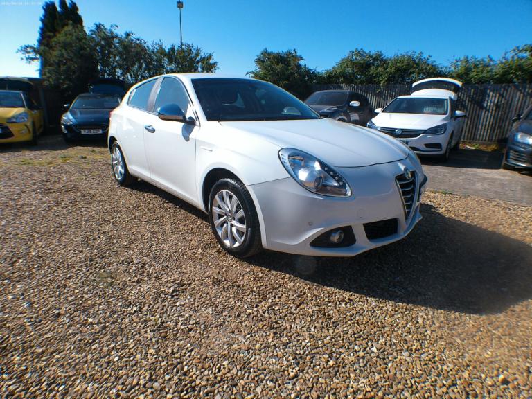 2015 Alfa Romeo Giulietta 1.4 TB MultiAir Business 5dr TCT HATCHBACK Petrol Automatic