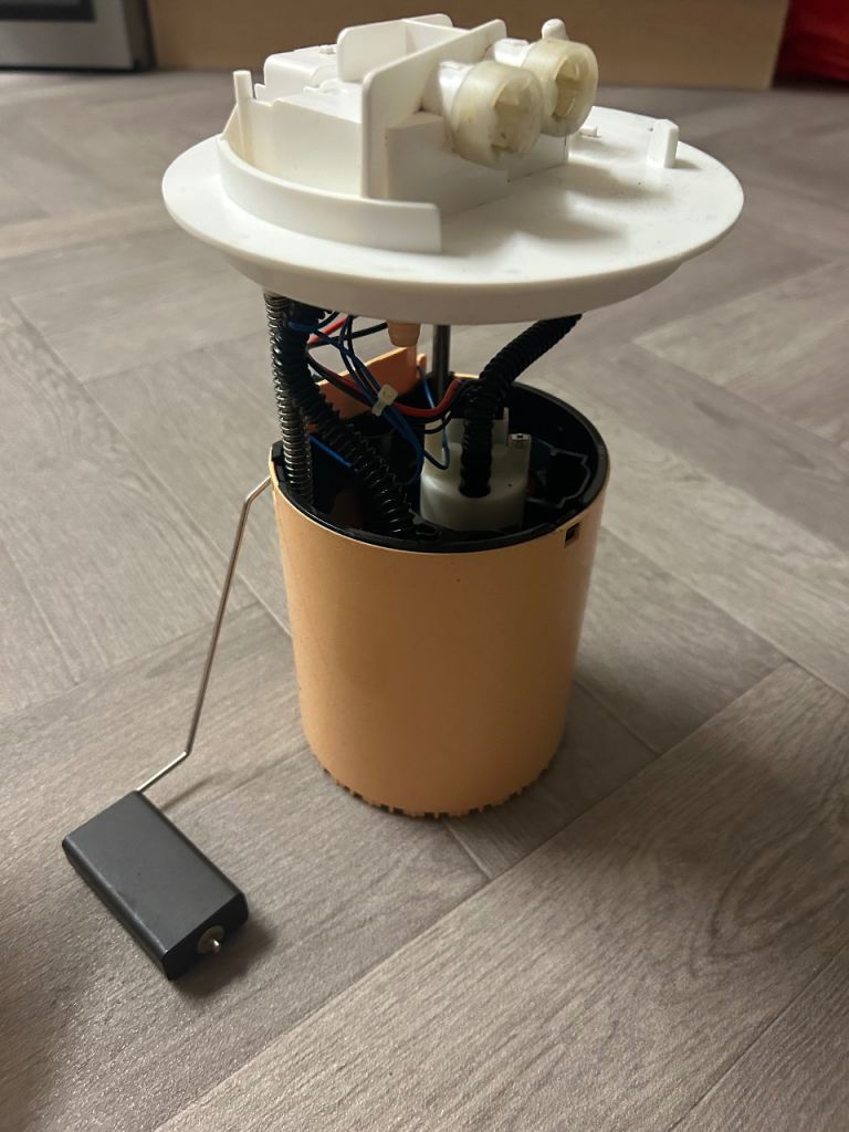 Ford transit Nearly New Fuel pump suitable for Mk8 2012