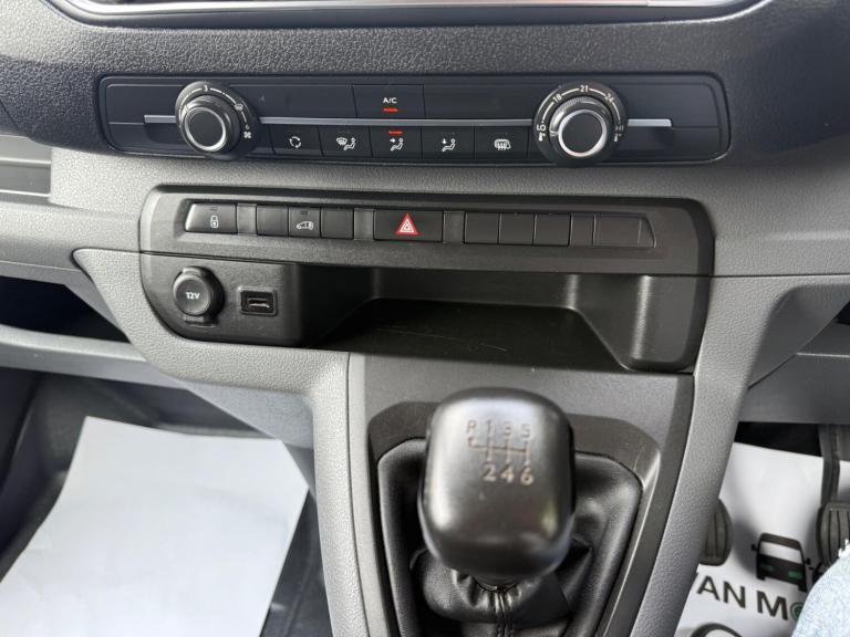 2020 Vauxhall Vivaro 2900 1.5d 100PS Dynamic H1 Van PANEL VAN DIESEL Manual