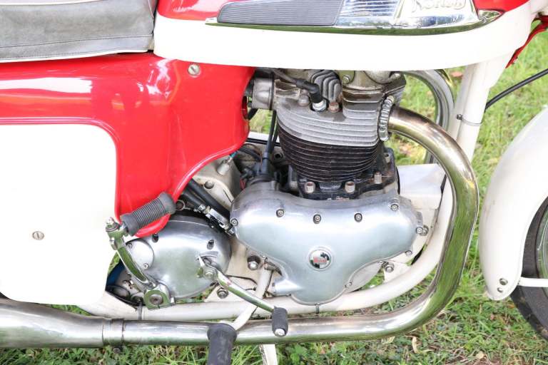 Norton Dominator 99 Deluxe 1962. Matching numbers A Gorgeous Motorcycle