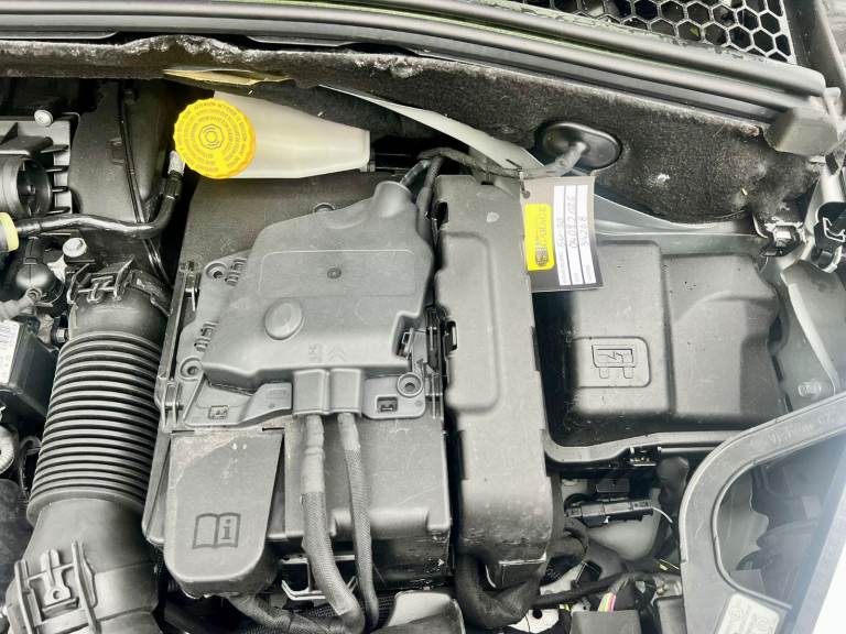 Citroen, C3, Hatchback, 2013, Automatic,Other, 1598 (cc), 5 doors