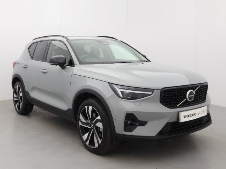 VOLVO XC40 2.0 B4P Ultra Dark 5dr Auto