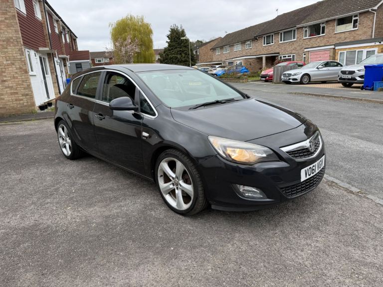 Vauxhall, ASTRA, Hatchback, 2011, Manual, 1956 (cc), 5 doors