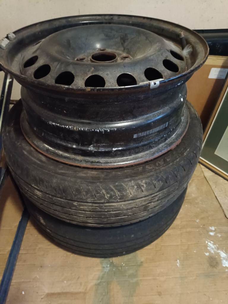 Tyre and rim 165/60r14 