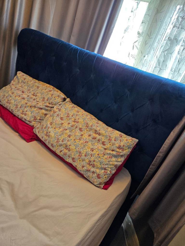 Blue Velvet king size Bed – Good Condition