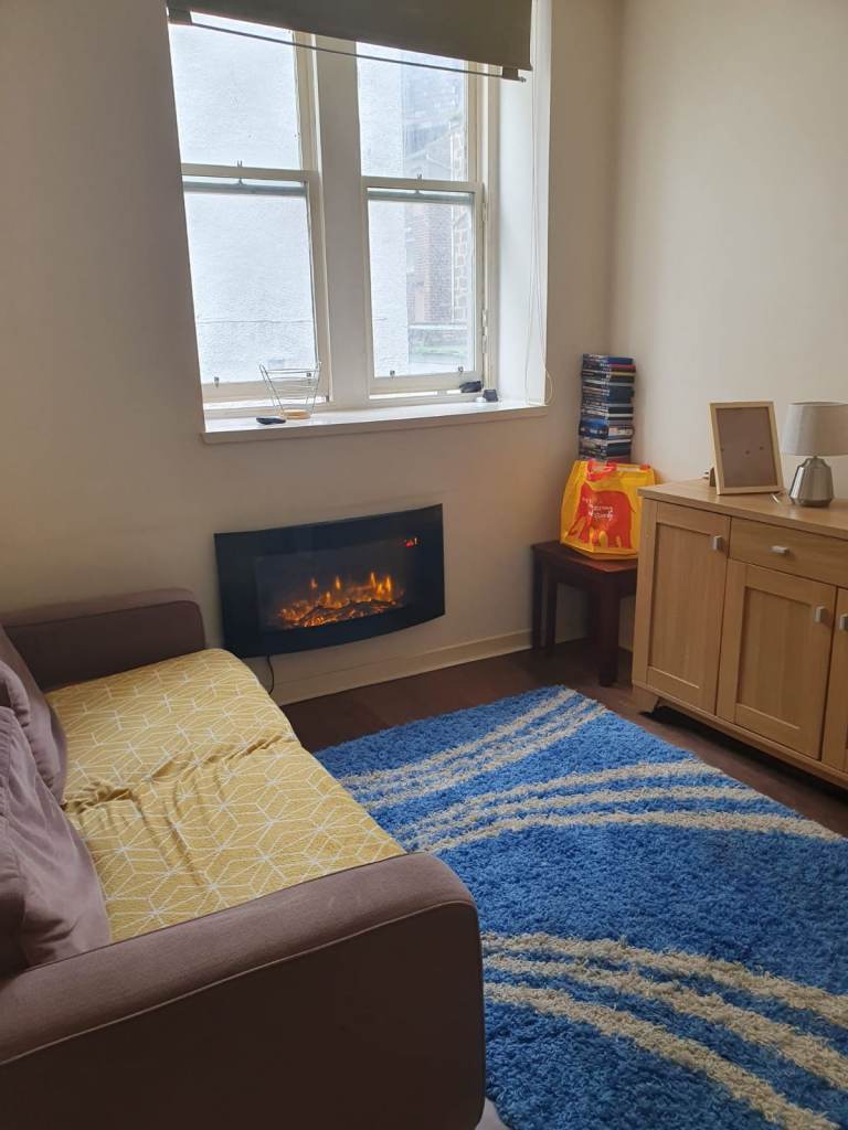 READY TO GO 1 BED FLAT near RGU  NESCO CITY BUSES AND TRAINS