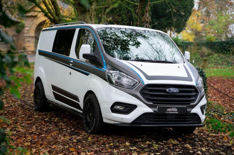 FORD TRANSIT CUSTOM 2.0 320 EcoBlue MHEV Trend Kombi L2 H1 Euro 6 (s/s) 5dr 2021