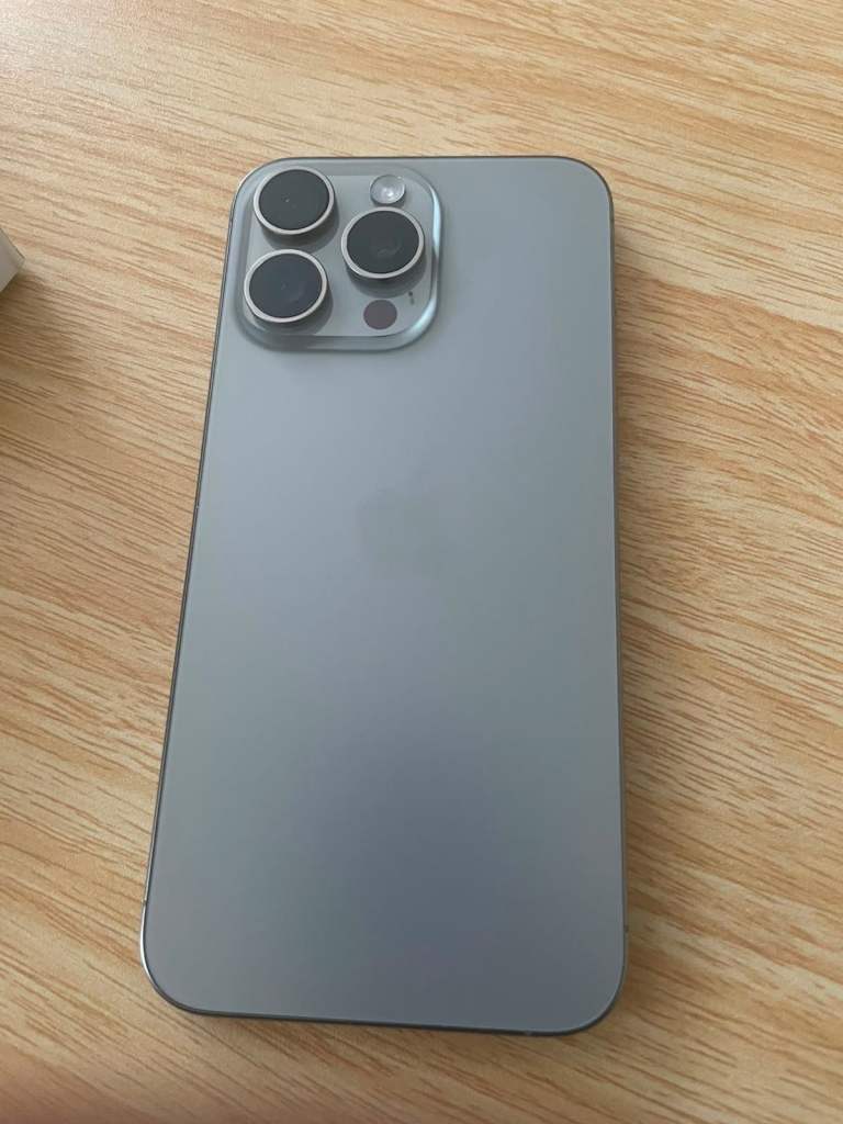iPhone 15 pro max 256GB