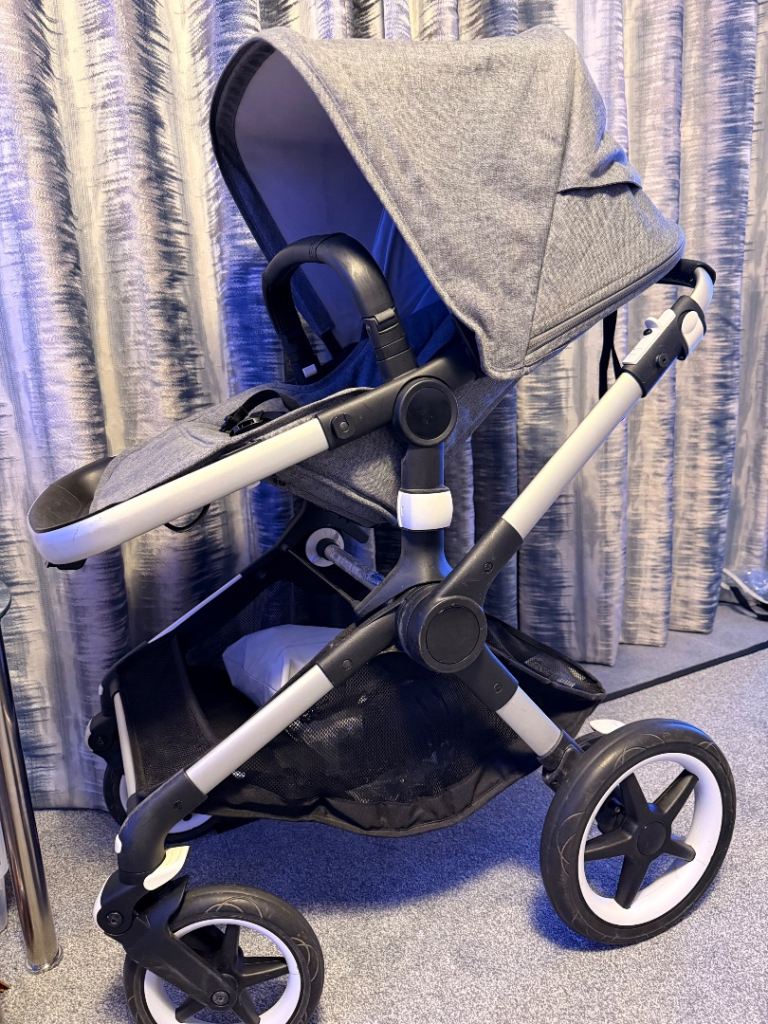 Bugaboo Fox 2 and accessories 