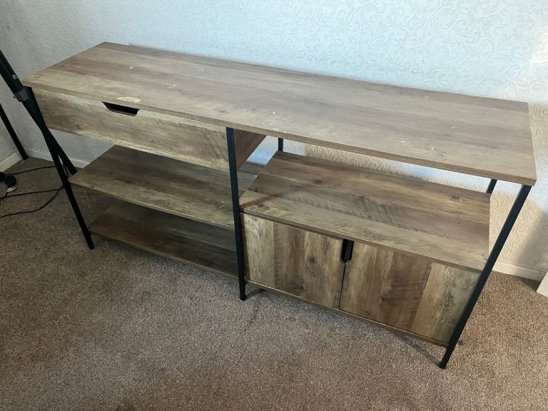 Side board unit 