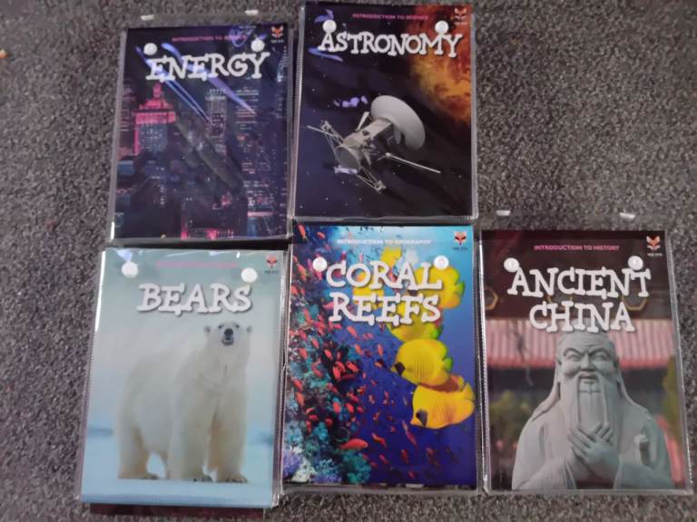 Home education/ childrens knowledge books x 60