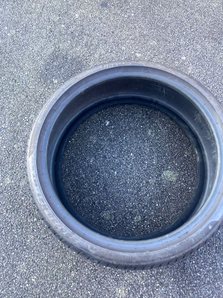  245 35 R21 96Y XL PIRELLI PZERO run flat