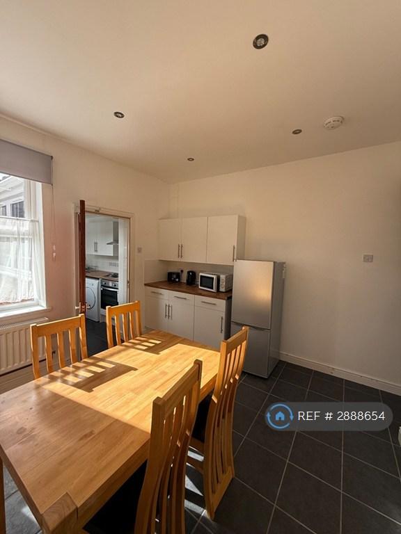 2 bedroom house in Cornwallis Street, Stoke-On-Trent, ST4 (2 bed) (#2888654)