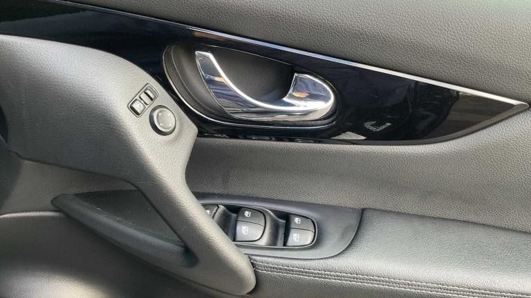 2019 Nissan Qashqai 1.3 DiG-T Acenta Premium 5dr Hatchback Petrol Manual