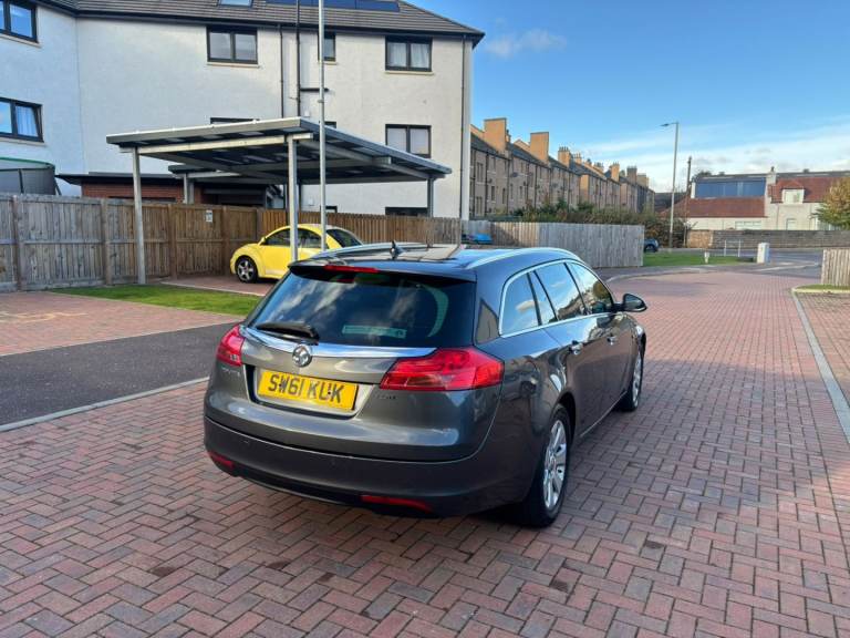 Vauxhall, INSIGNIA, Estate, 2012, automatic 1956 (cc), 5 doors