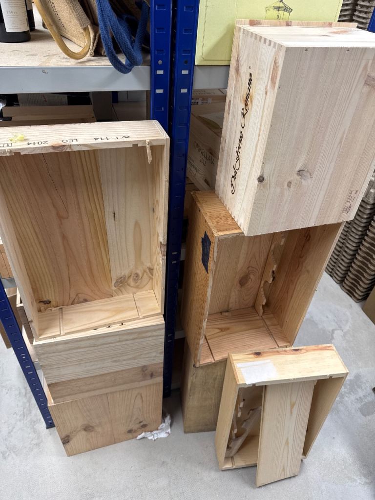 Wooden wine boxes for free