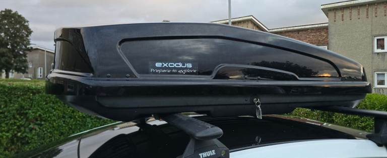 Exodus 470l roof box gloss black 